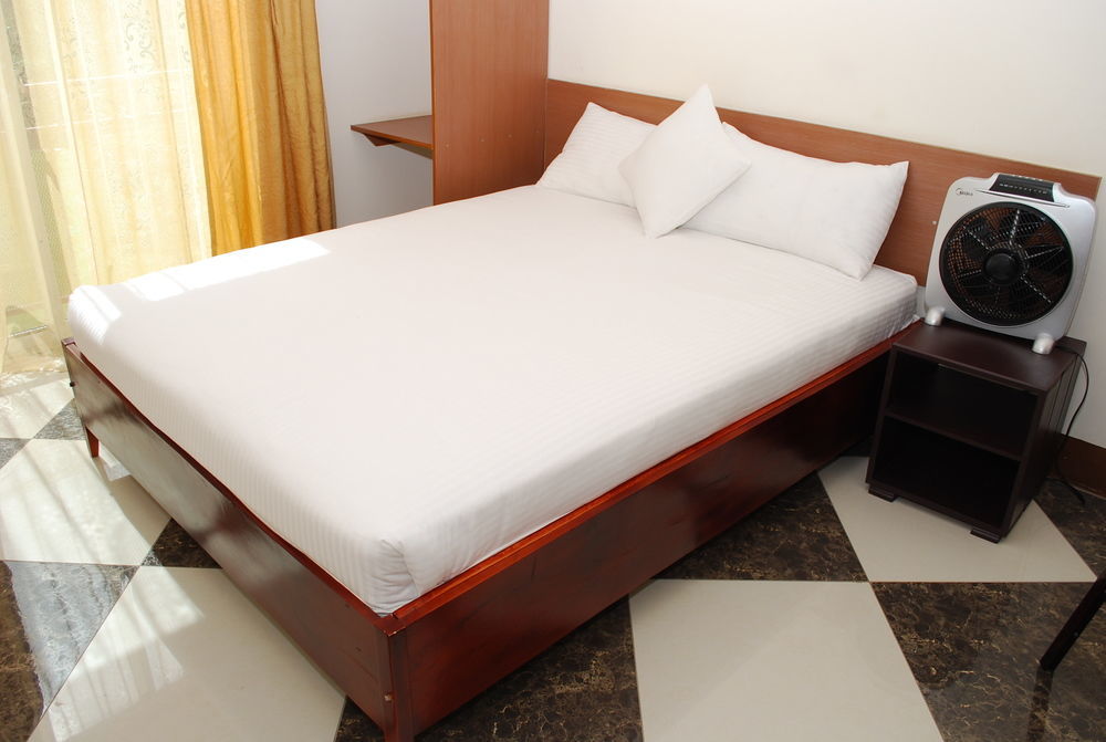 Grand Global Hotel Kampala Exterior photo